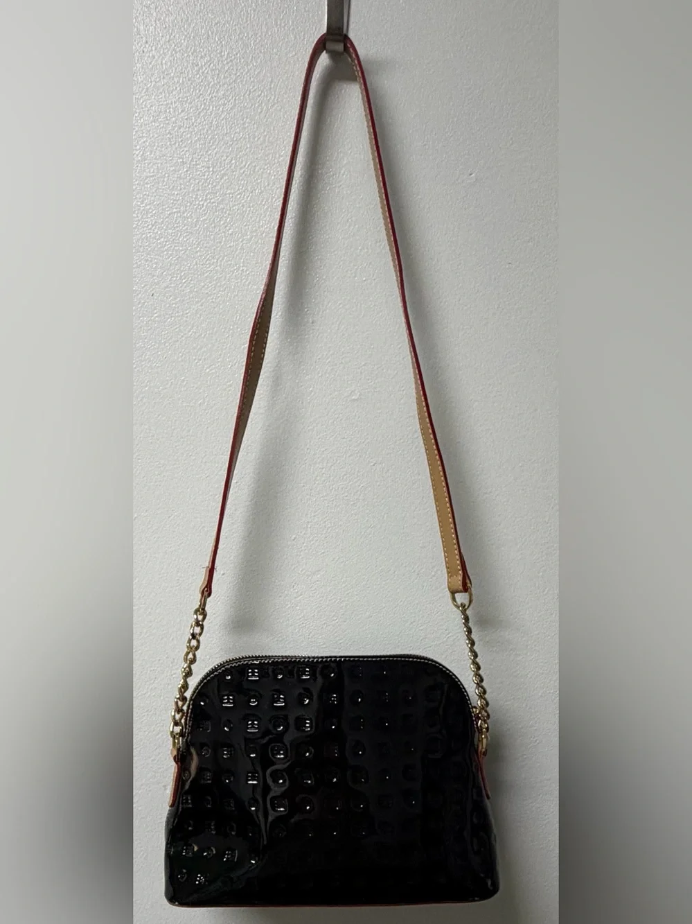 Arcadia Patent Leather Crossbody Purse Bag in Black